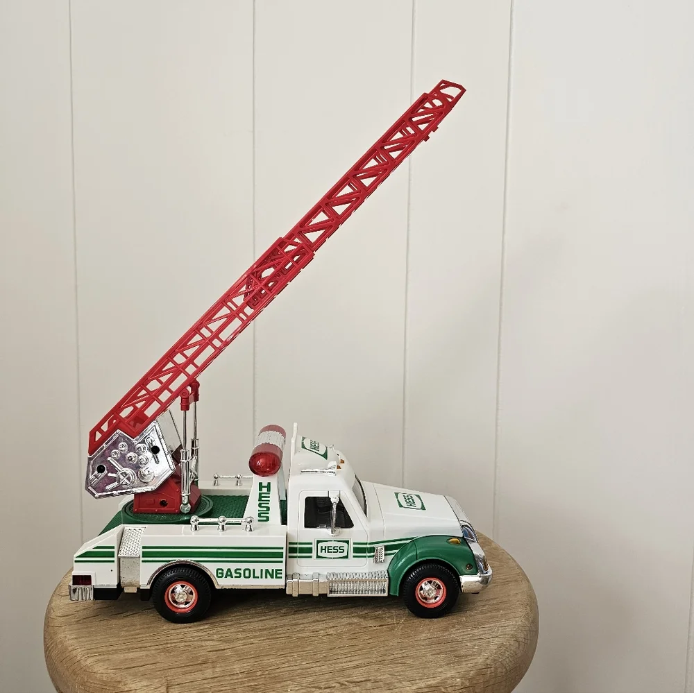 Vintage 1994 Collectible Hess Gasoline Truck